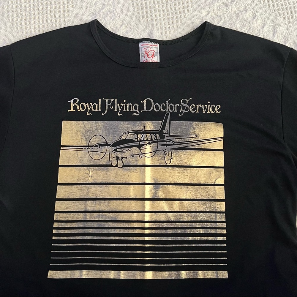 Vintage Royal Flying Doctor Service Airplane T-Shirt Short Sleeve Black Gold XL